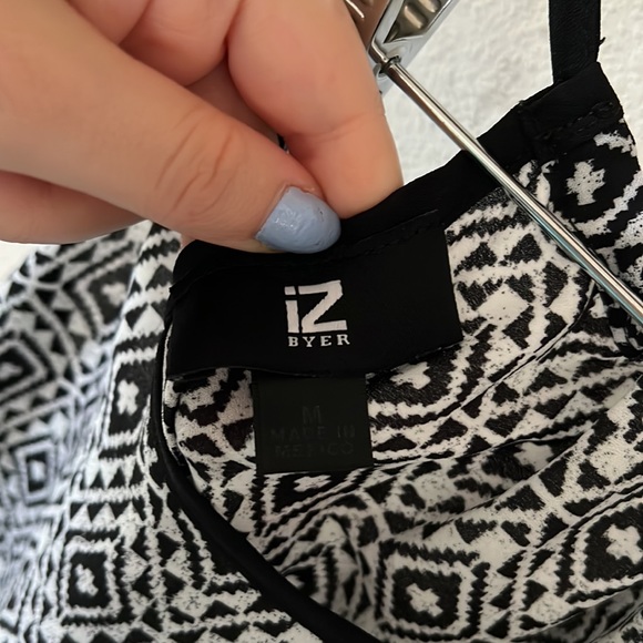 IZ Byer Tank Top - Picture 6 of 10